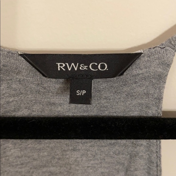 grey tank top - Picture 3 of 3